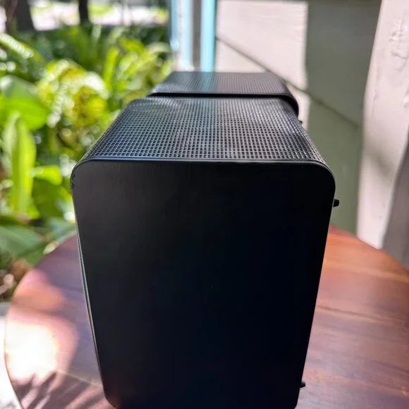 Samsung SWA-9200S Wireless Rear Speakers (Pair) - Untested, As-Is (2023 Model) - Picture 4 of 15